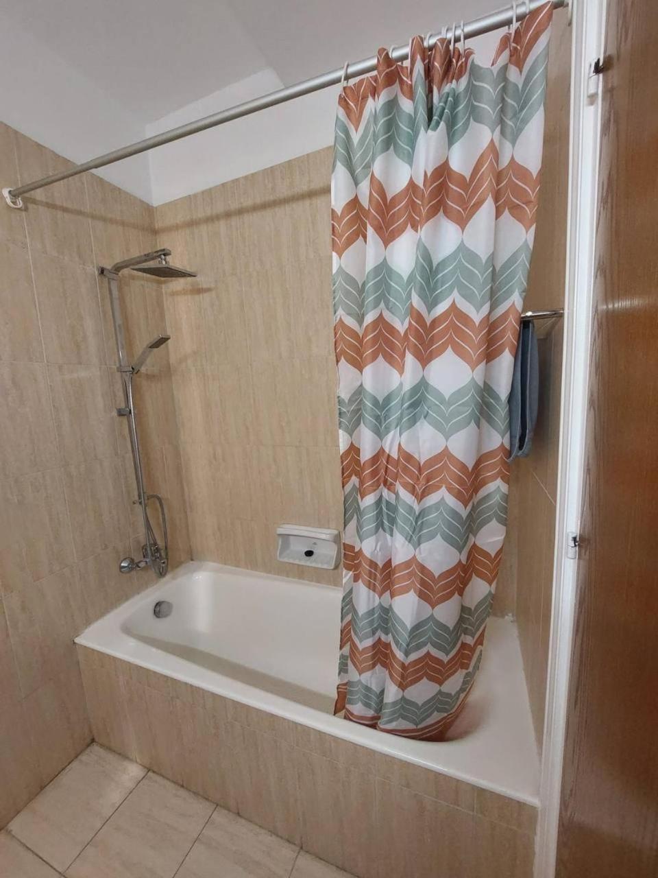 Sunny 2 Bedroom Larnaca Center 외부 사진